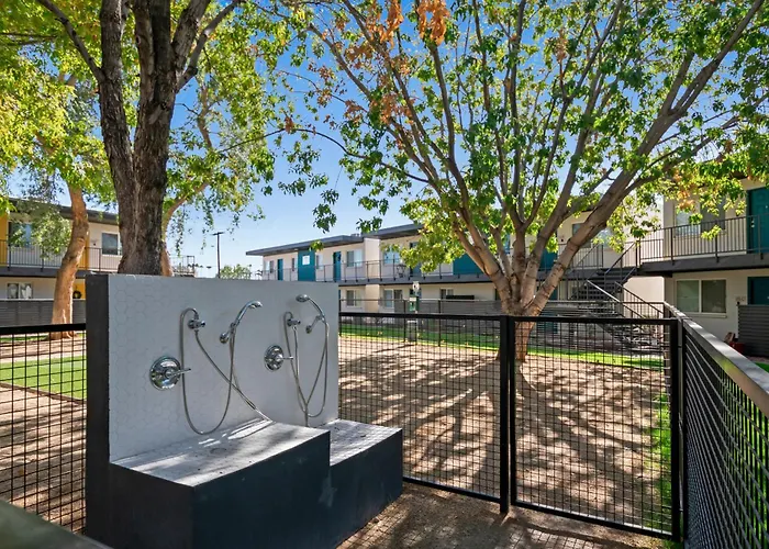 2b1b Stylish Haven - Pool And Parking Tempe