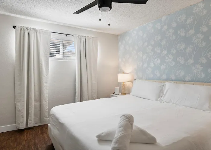 Apartment 2b1b Stylish Haven - Pool And Parking Tempe